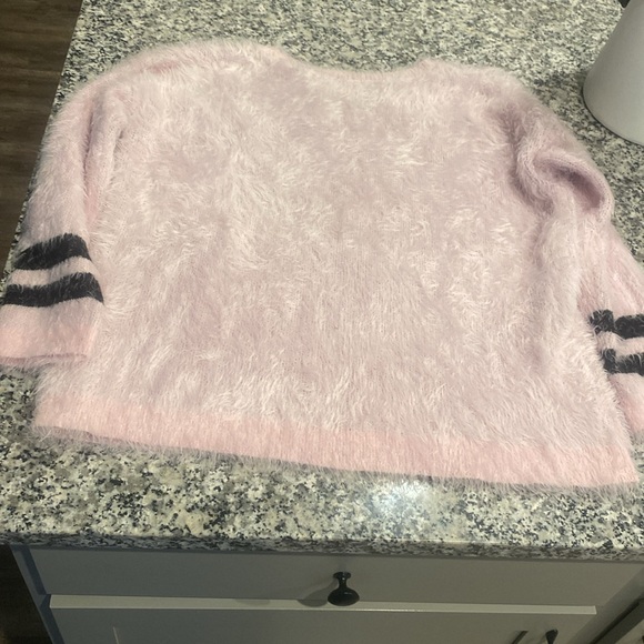 Forever 21 Barbie sweater - Picture 5 of 7